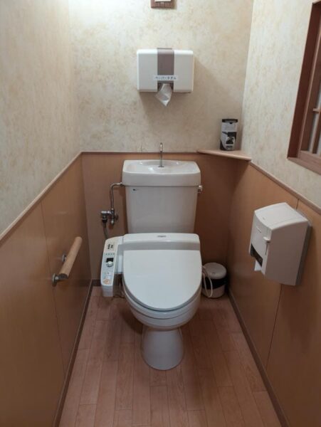 The toilet is equipped with a washlet