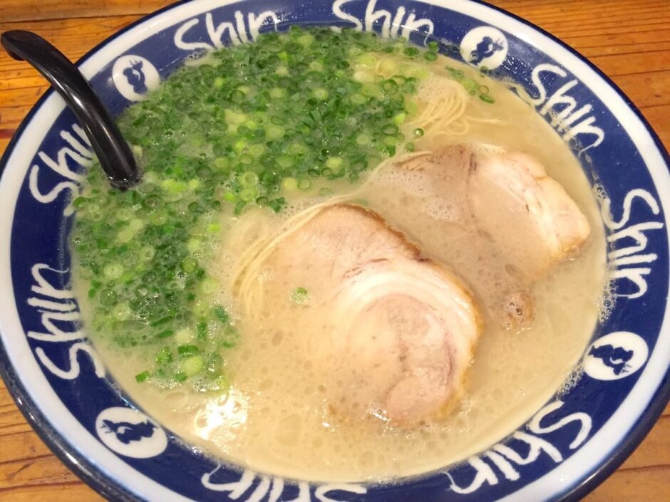 Shin Shin: Fukuoka's Must-Try Tonkotsu Ramen Spot in the Heart of Tenjin