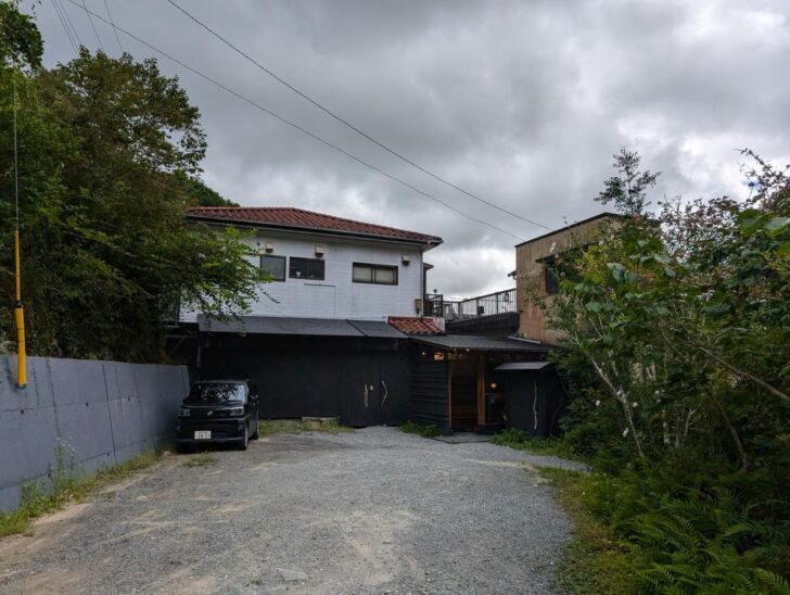 Main building at Soudayama Onsen Yawaragi