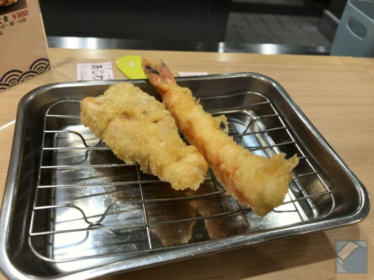 Chicken thigh and shrimp tempura