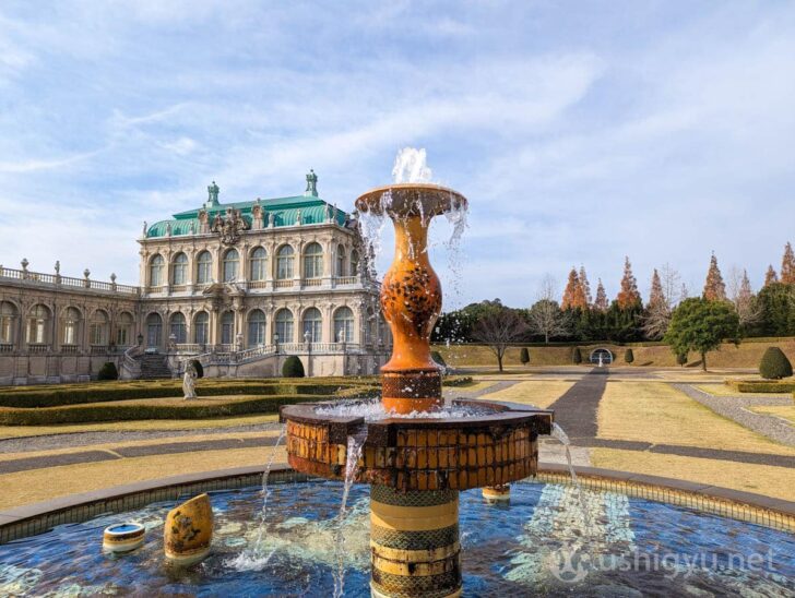 Fountain emerging from what’s probably an Arita porcelain urn