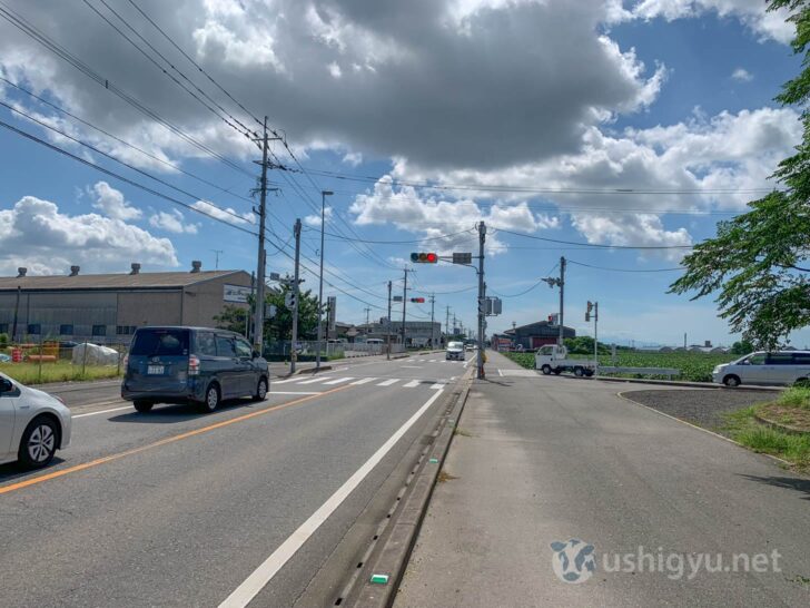 The road to Ichigen is quiet with just fields and houses