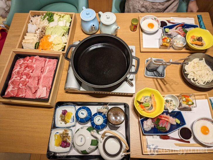 Plenty of vegetables, finishing udon, and rice from Saga