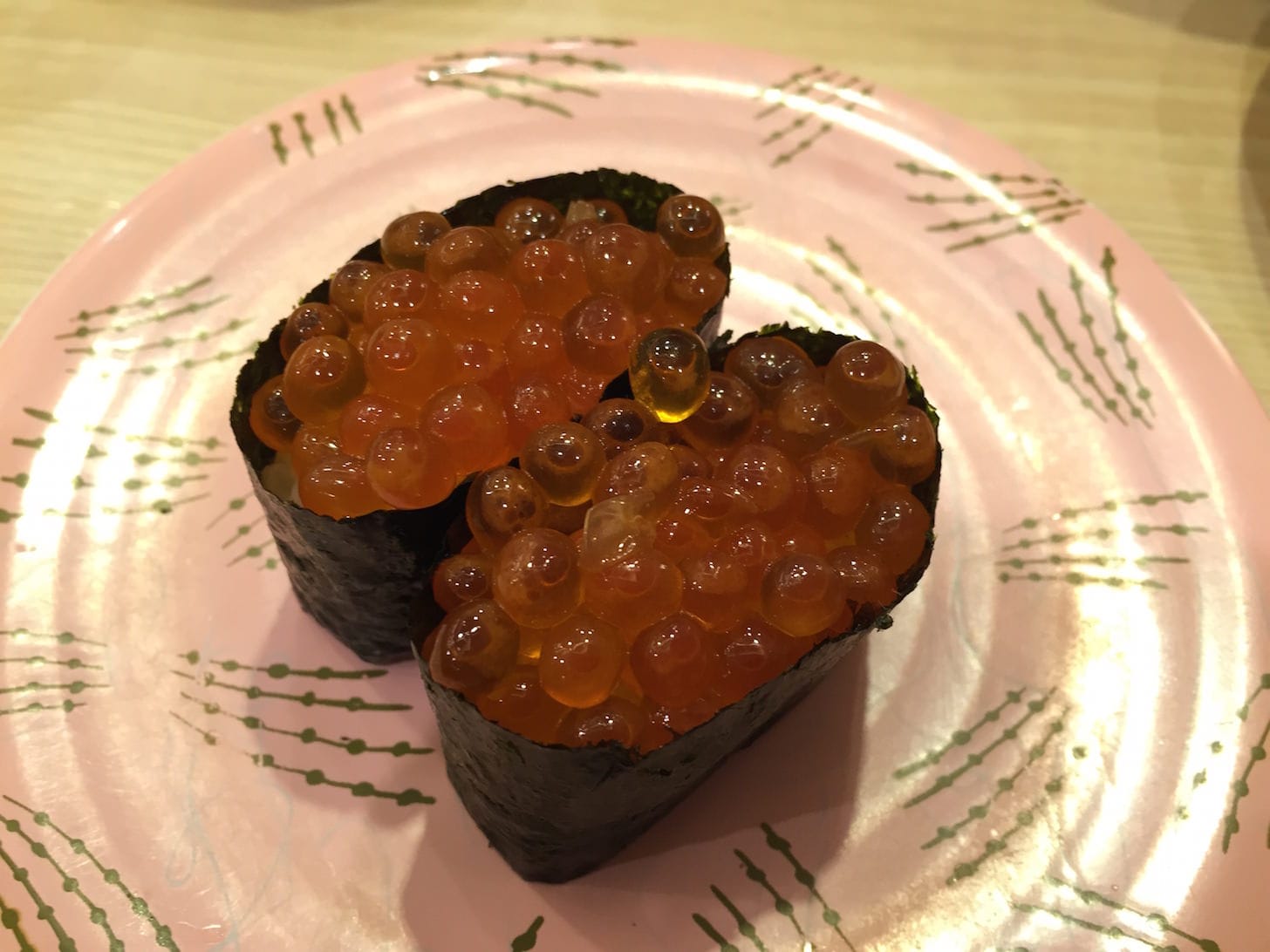 Toriton 16 - Ikura salmon roe sushi