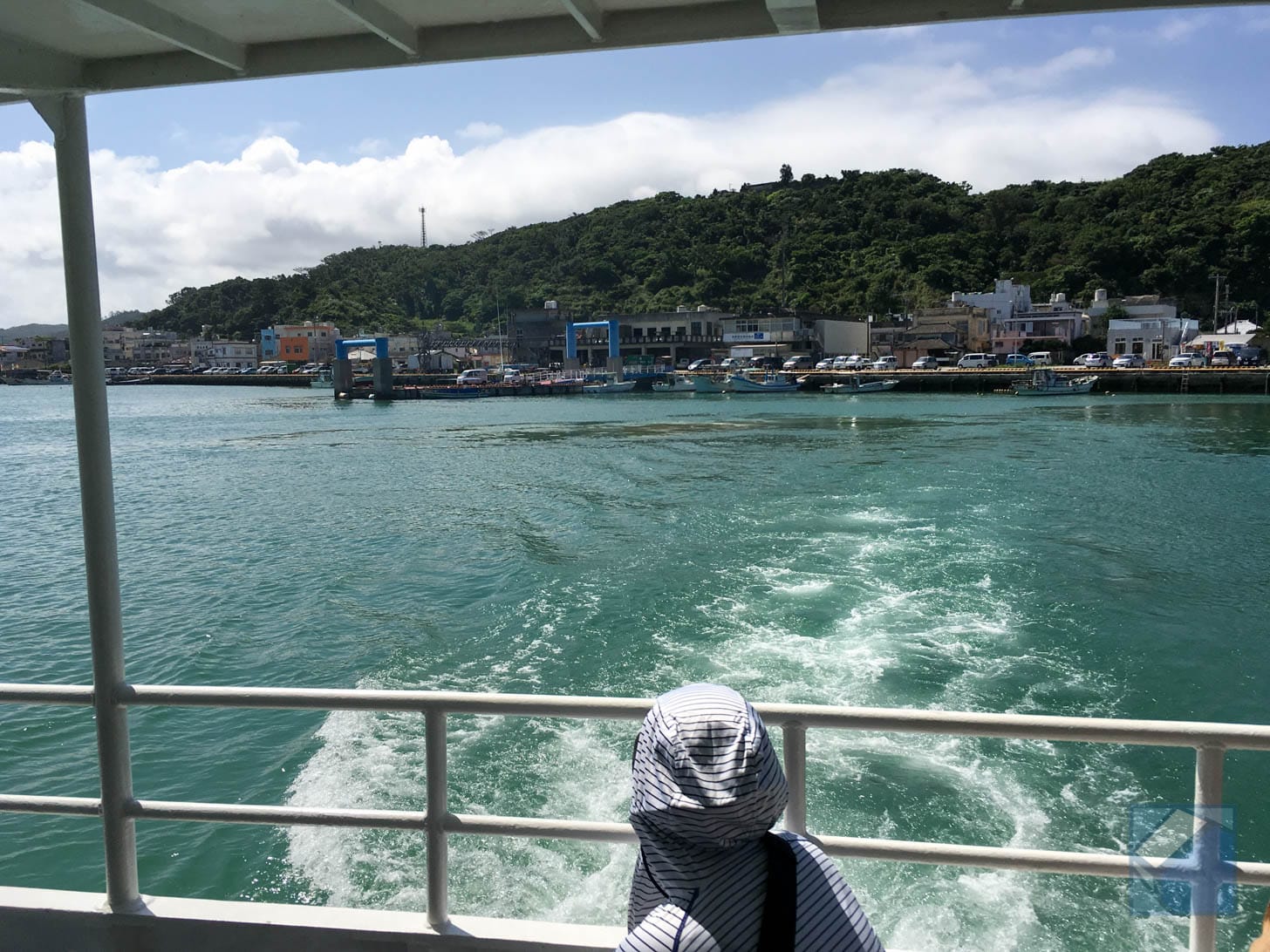 Ferry departing for Minnajima