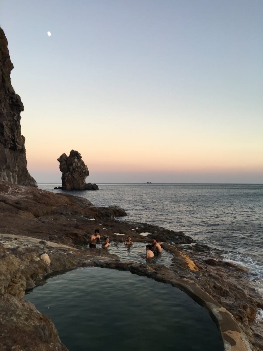 Vertical view of the clifftop hot spring location