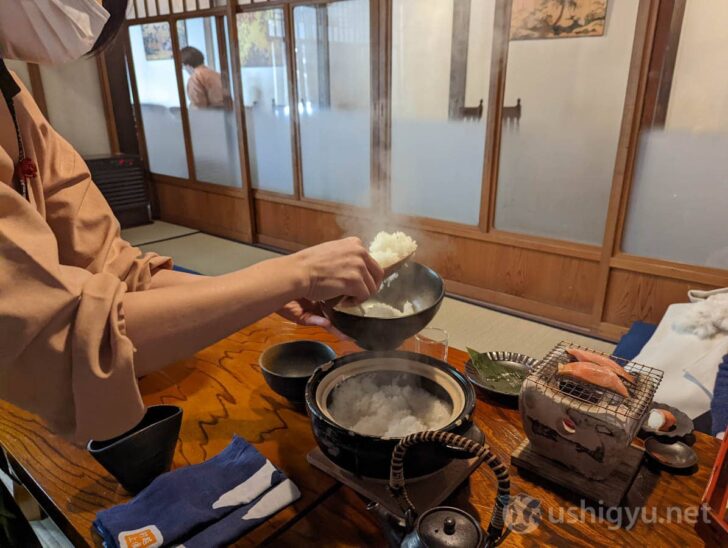 Rice served at the perfect timing after steaming