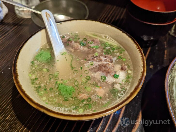 Golden tail soup to accompany the finish