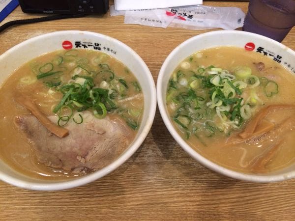 Two mini ramen bowls - kotteri on left, yatai flavor on right