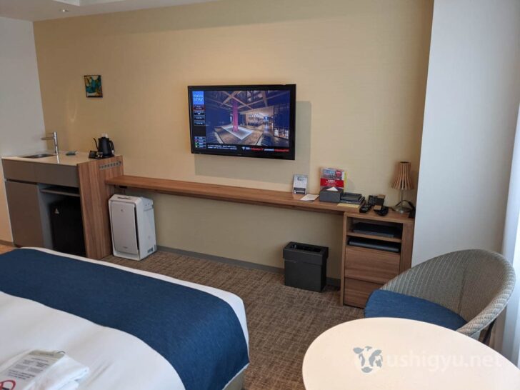 The amenities and interior design are overall simple and perfectly adequate