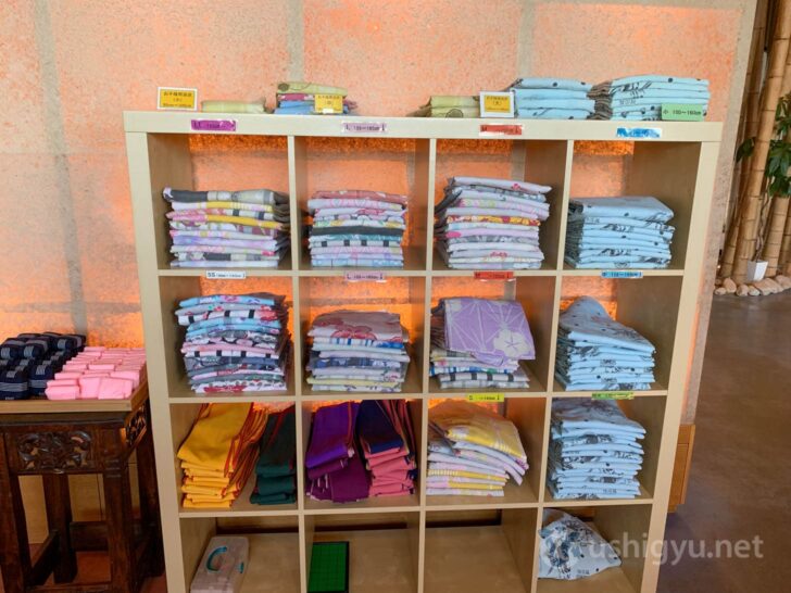 Yukata corner with various sizes and designs