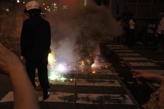 Mass firecracker ignition from boxes