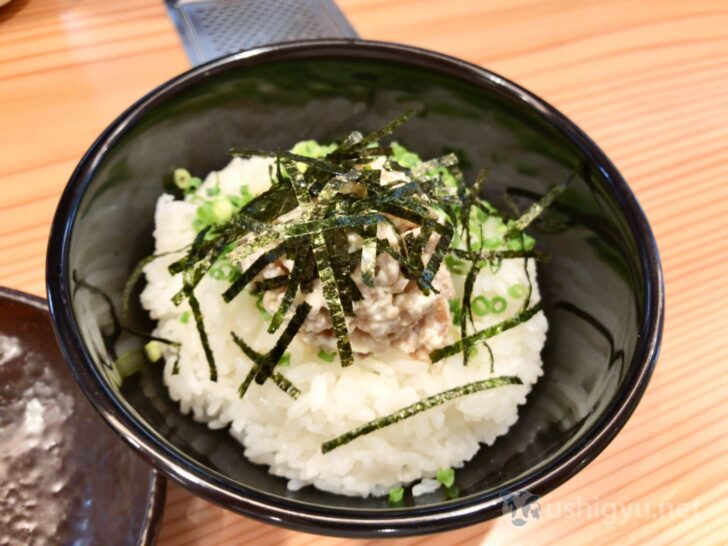 Char-mayo rice bowl