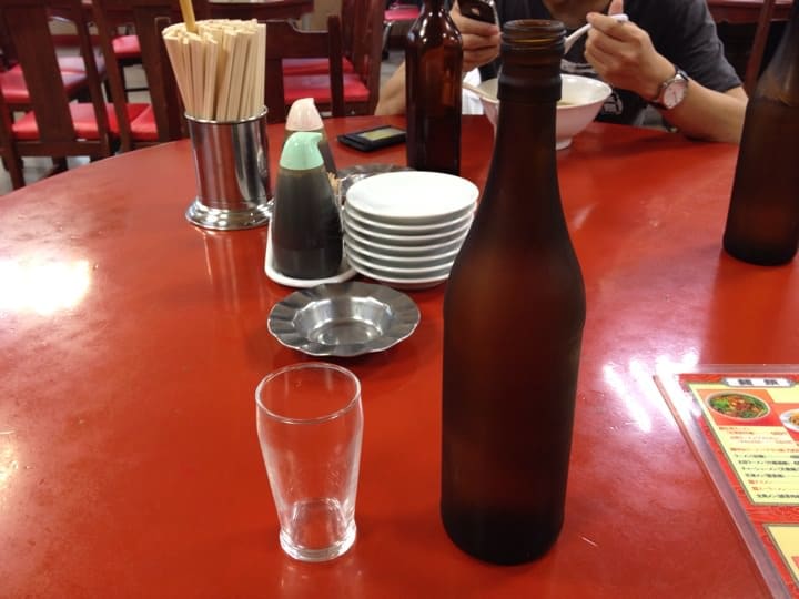 misen_3.jpg Beer bottle-shaped container filled with ice water