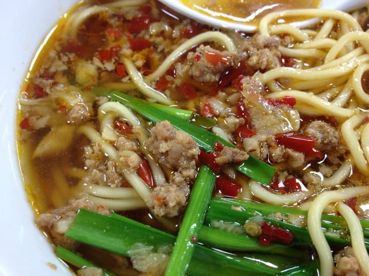 misen_7.jpg Close-up of Taiwan Ramen showing ground meat and vegetables