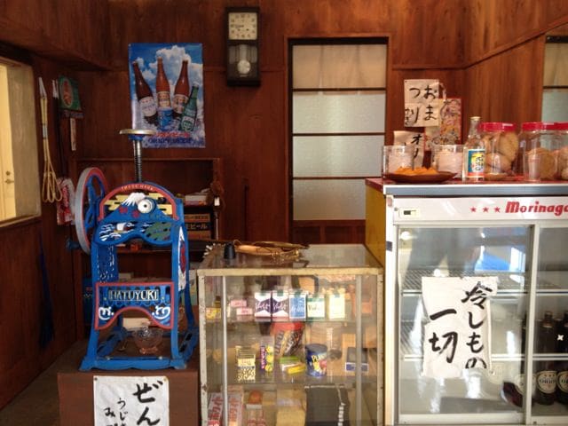 Traditional shop interior recreation