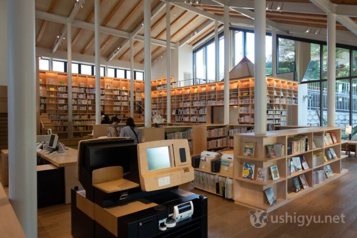 Takeo City Children's Library with pleasant atmosphere