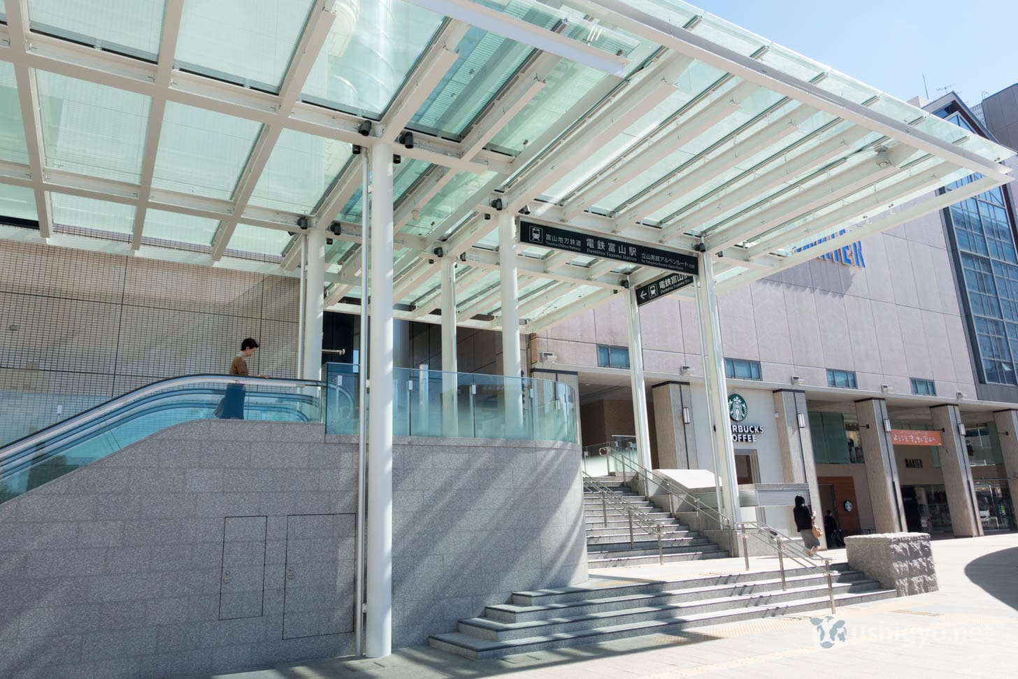 Dentetsu Toyama Station entrance