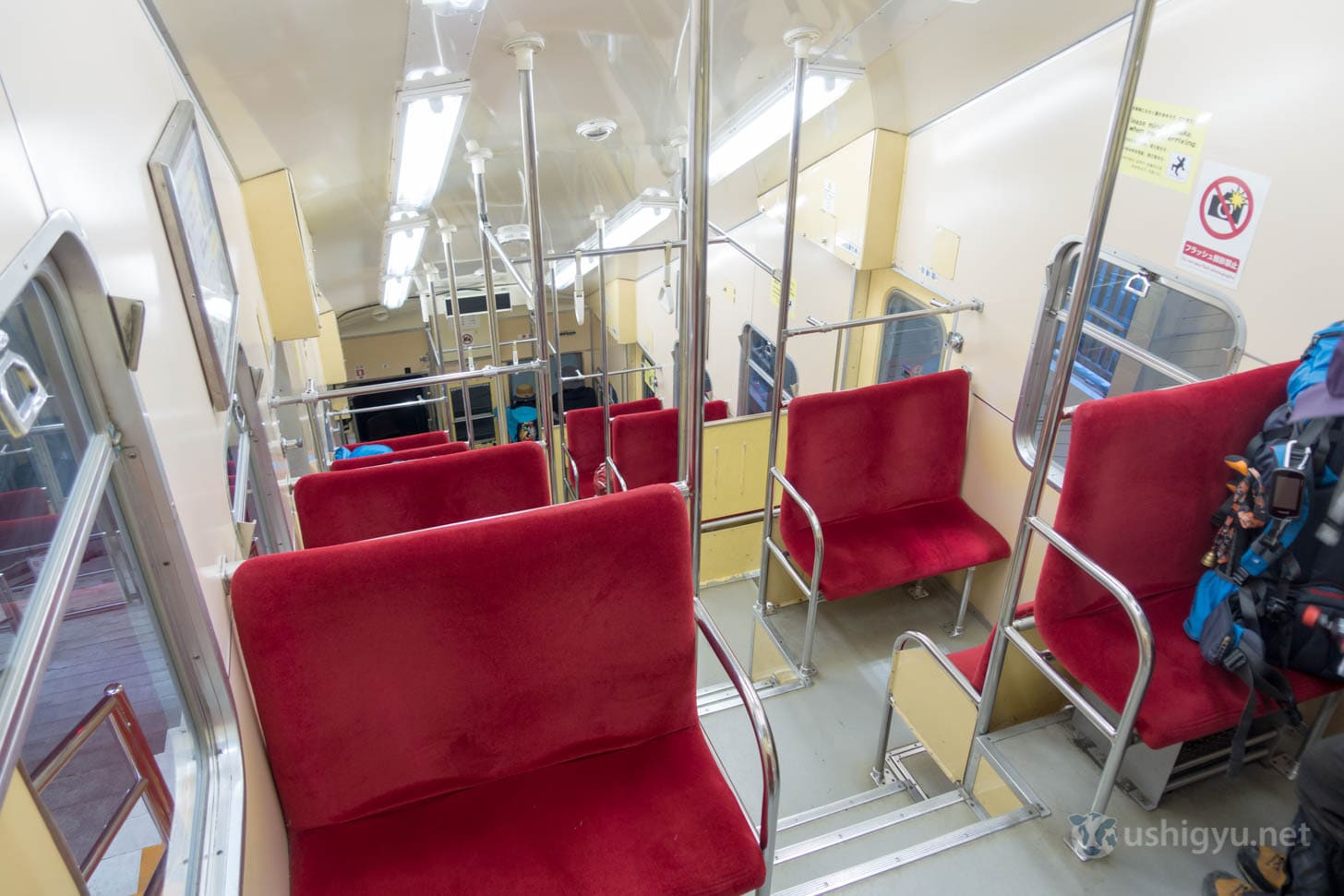 Cable car interior descending