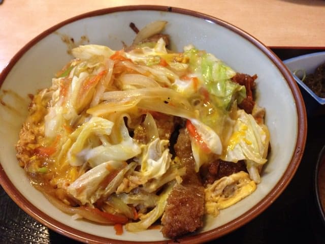 Katsudon with abundant vegetable topping