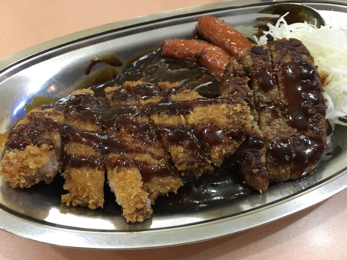 turban-curry-11.jpg Curry with various toppings on metal plate